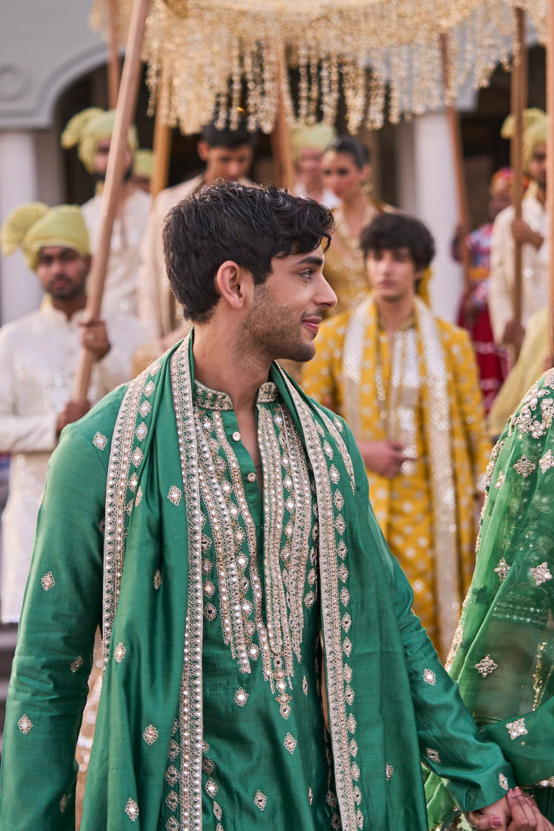 BOTTLE GREEN KURTA AND STOLE