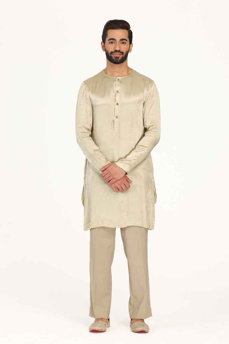 Gold sherwani with embellished stole