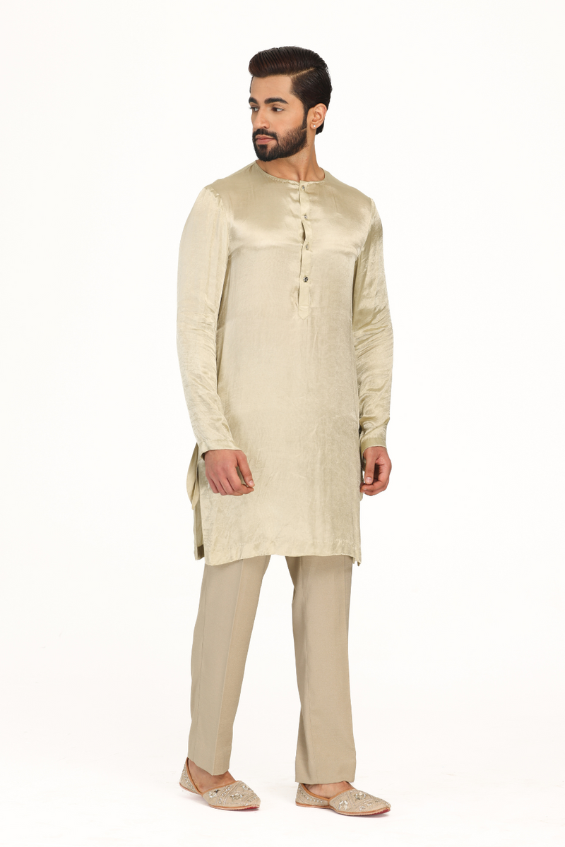 Gold sherwani with embellished stole